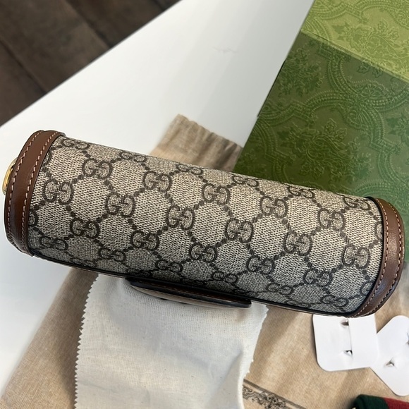 GUCCI HORSEBIT 1955 MINI BAG
$ 2,890 - Picture 7 of 17